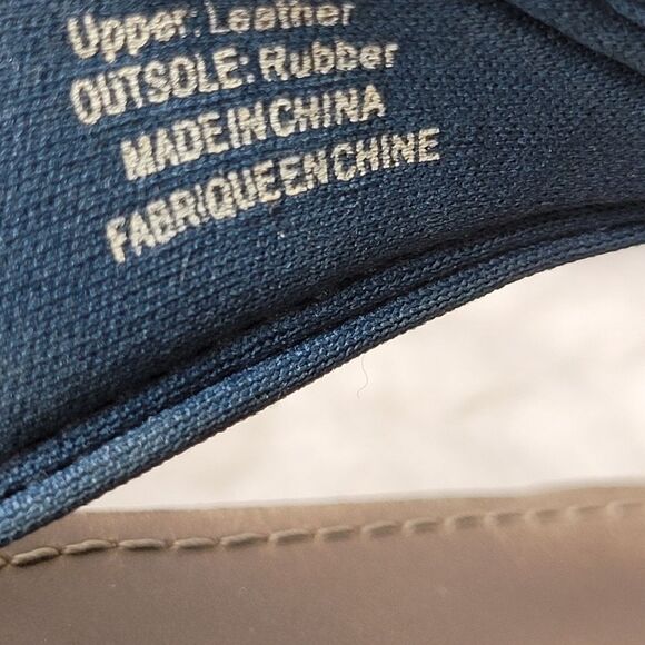 OluKai Nui Sandal Mens Flip Flop Size 12 Tan Gray Leather Sandals - Picture 9 of 11